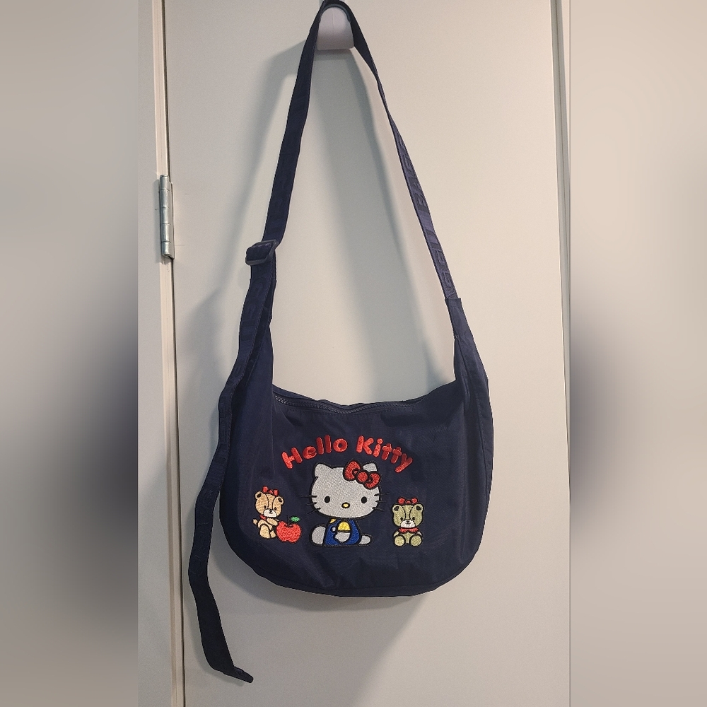 BAGGU Navy Hello Kitty Shoulder Bag ❤️